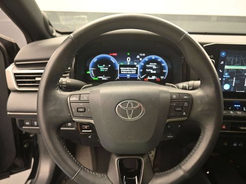 Used 2025 Toyota Camry XSE w/ Premium Package FWD image 6