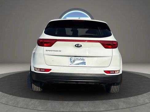 Used 2017 Kia Sportage LX FWD image 11