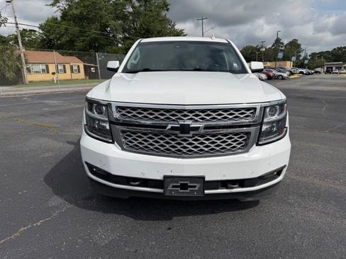 Used 2017 Chevrolet Tahoe LT w/ LT Signature Package RWD image 5