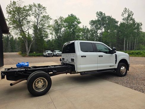 Used 2024 Ford F350 XL w/ XL Chrome Package AWD/4WD image 8