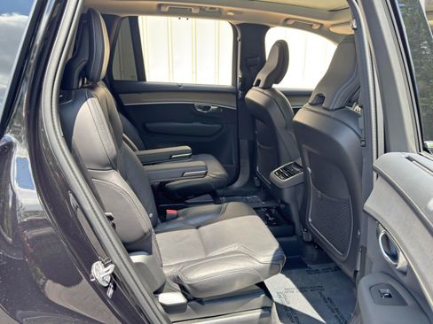 Used 2025 Volvo XC90 B5 Ultra w/ Protection Package Premier AWD/4WD image 46