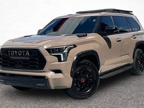 Used 2025 Toyota Sequoia TRD Pro AWD/4WD image 4