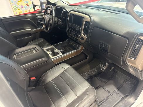Used 2017 GMC Sierra 3500 Denali image 68
