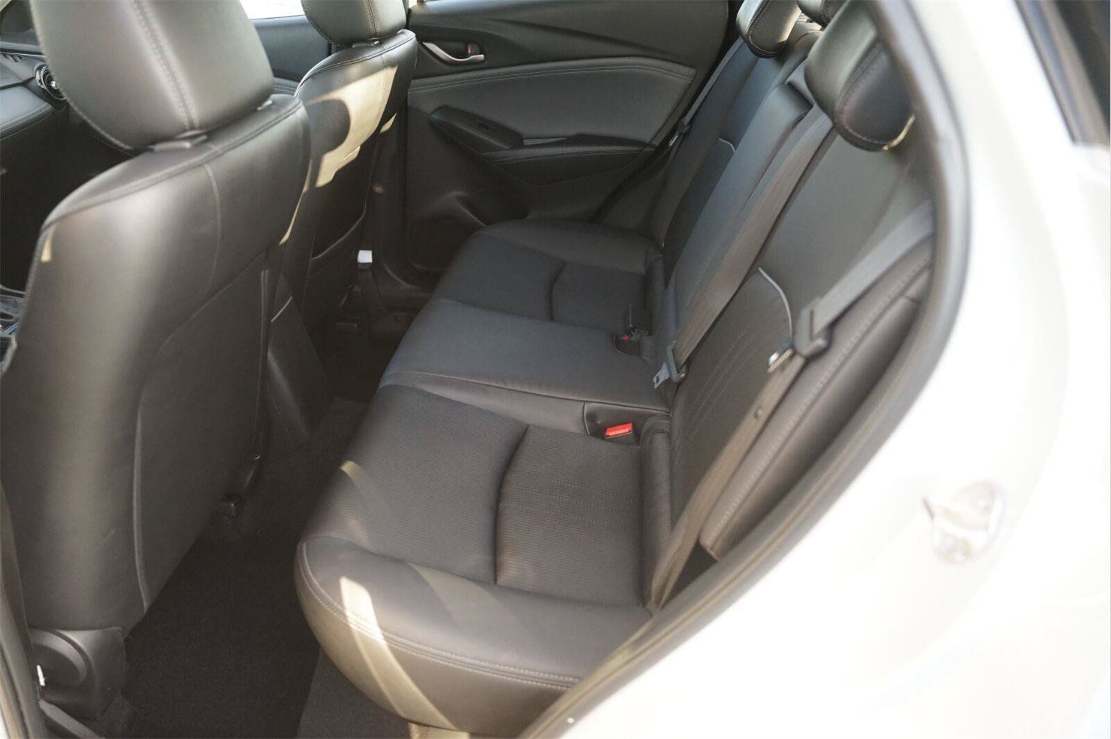 Used 2019 MAZDA CX-3 Touring FWD image 12