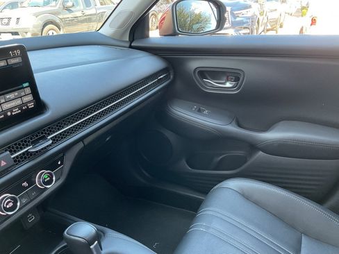 Used 2025 Honda HR-V EX-L image 40