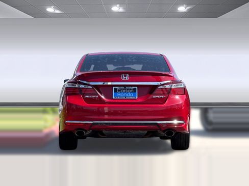 Used 2016 Honda Accord Sport image 9