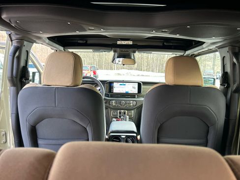 New 2026 Jeep Wrangler Unlimited Sport image 31