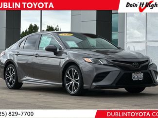 Certified 2020 Toyota Camry SE w/ Carpet Mat Package FWD 360° Tour