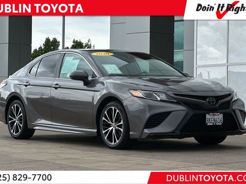 Certified 2020 Toyota Camry SE w/ Carpet Mat Package FWD image 1
