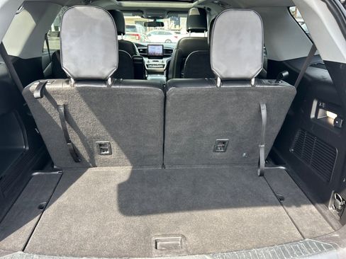 Certified 2021 Ford Explorer XLT w/ Equipment Group 202A image 17