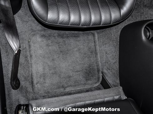 Used 2002 Chevrolet Camaro Z28 RWD image 91