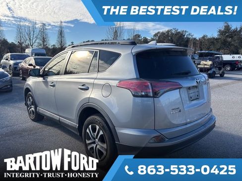 Used 2018 Toyota RAV4 LE image 6
