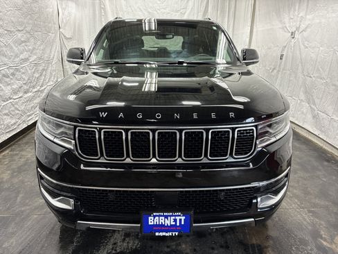Used 2024 Jeep Wagoneer L Series III w/ Premium Group I AWD/4WD image 7
