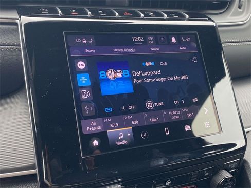 New 2025 Jeep Grand Cherokee Altitude image 22