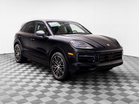 New 2026 Porsche Cayenne AWD/4WD image 6