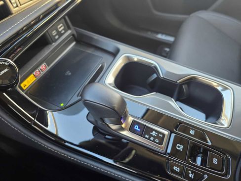 Used 2025 Lexus NX 350h AWD w/ Premium Package image 30