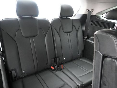 Used 2024 Kia Sorento S FWD image 15