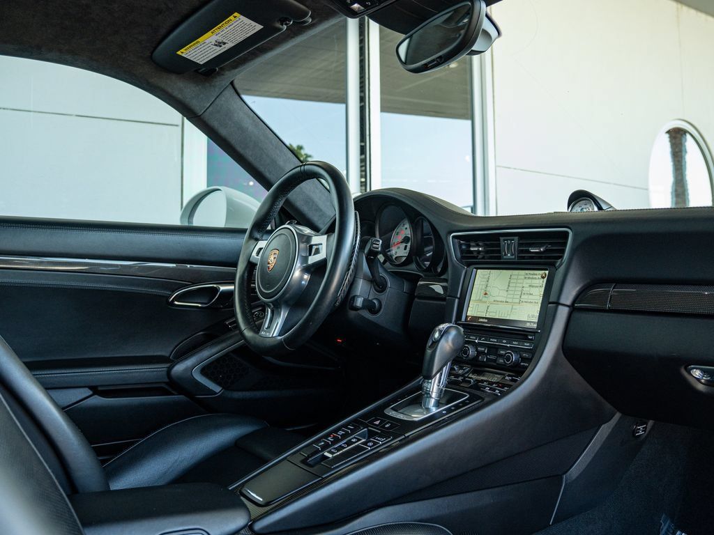 Certified 2016 Porsche 911 Turbo S AWD/4WD image 19