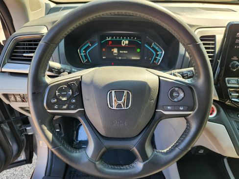 Certified 2023 Honda Odyssey EX-L image 9
