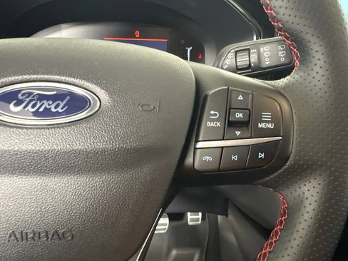 Used 2024 Ford Escape ST-Line w/ Tech Pack #1 FWD image 18