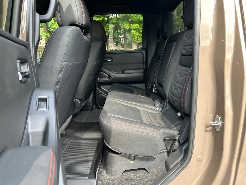 Used 2023 Nissan Frontier PRO-4X w/ Pro Convenience Package AWD/4WD image 21