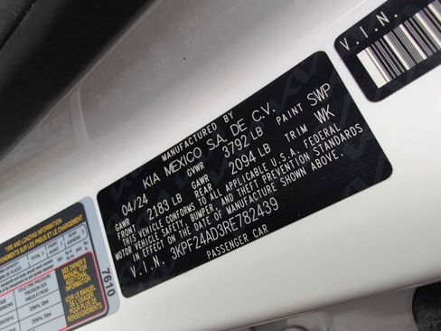 Used 2024 Kia Forte LXS image 34