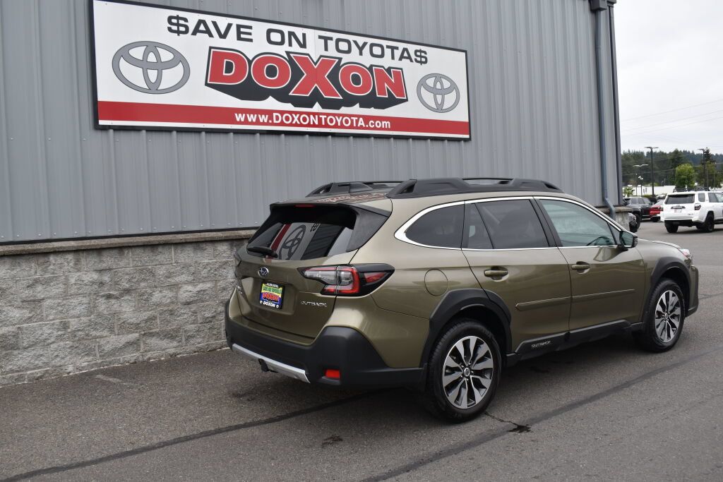 Used 2025 Subaru Outback Limited AWD/4WD image 5