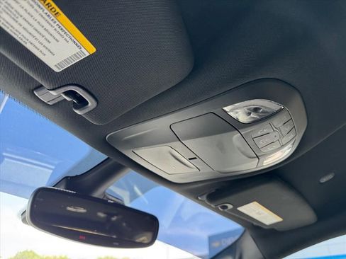 Used 2023 Chrysler Pacifica Touring-L w/ Uconnect Theater Family Group FWD image 26