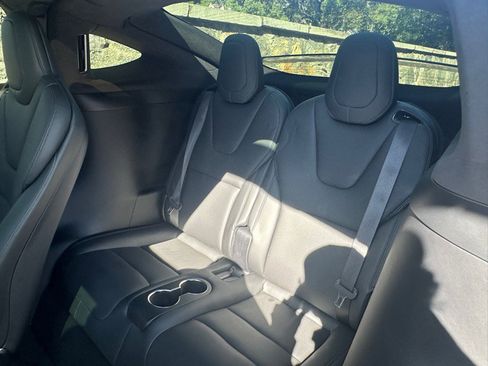 Used 2022 Tesla Model X image 62