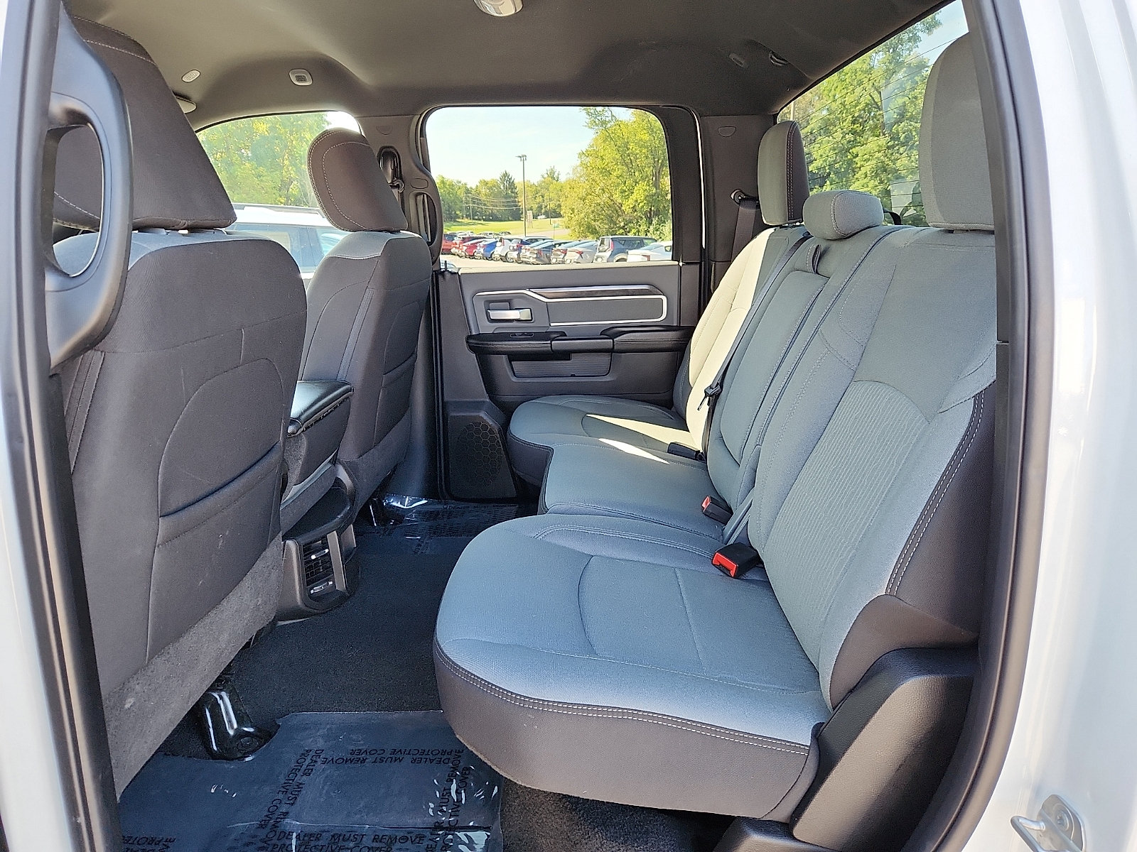 Used 2023 RAM 2500 Big Horn w/ Level 1 Equipment Group AWD/4WD image 9