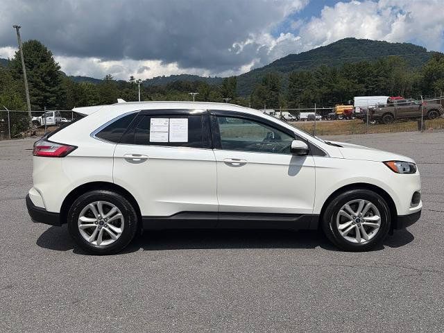 Certified 2020 Ford Edge SEL w/ Convenience Package AWD/4WD image 2