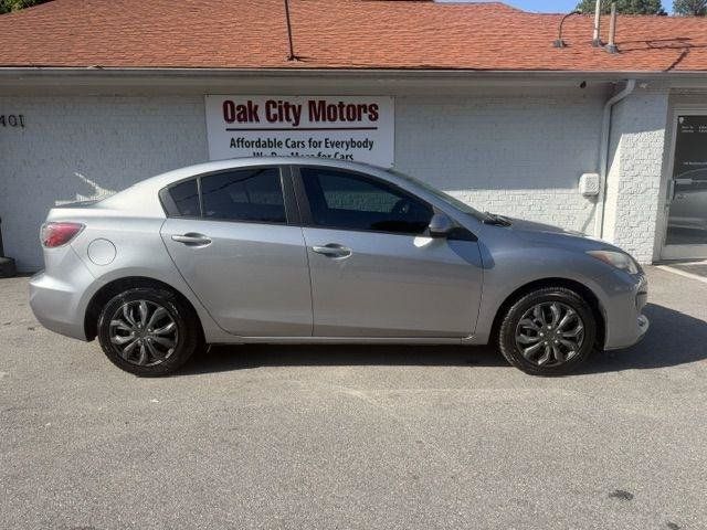 Used 2013 MAZDA MAZDA3 i Sport FWD image 4