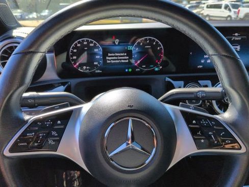 Used 2025 Mercedes-Benz CLA 250 4MATIC image 27