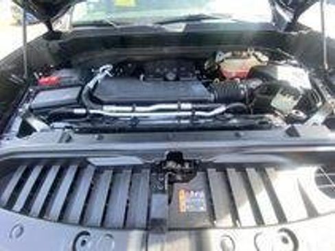 Used 2022 Chevrolet Silverado 1500 LT AWD/4WD image 4