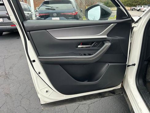 Certified 2025 MAZDA CX-70 Plug-In Hybrid w/ Premium Pkg image 9