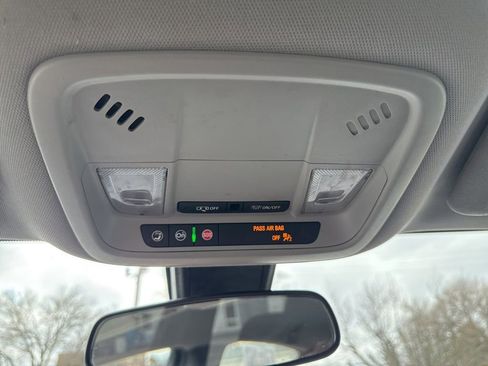 Used 2022 Chevrolet Malibu LT image 31