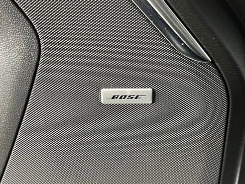 Used 2025 GMC Yukon XL Denali image 17