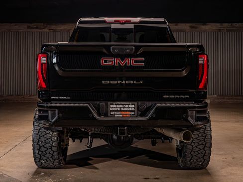 Used 2025 GMC Sierra 2500 Denali w/ Denali Reserve Package image 8