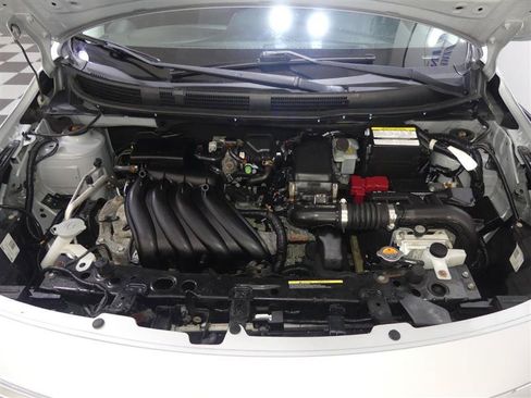 Used 2017 Nissan Versa SV FWD image 12