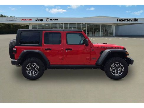 Used 2024 Jeep Wrangler Unlimited Rubicon AWD/4WD image 2