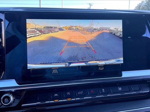 Used 2025 GMC Sierra 1500 SLT image 21