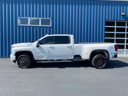 Used 2022 Chevrolet Silverado 3500 High Country image 14