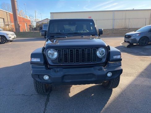 Used 2024 Jeep Wrangler Sport S image 2