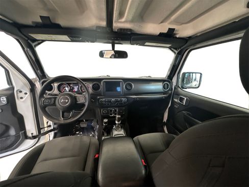 Used 2023 Jeep Gladiator Sport image 18