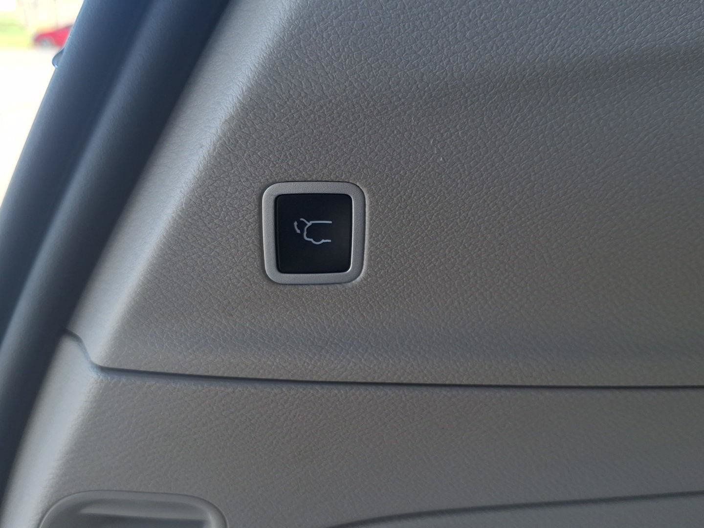 Used 2023 Chrysler Pacifica Touring-L FWD image 16