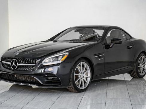 Used 2017 Mercedes-Benz SLC 43 AMG image 7