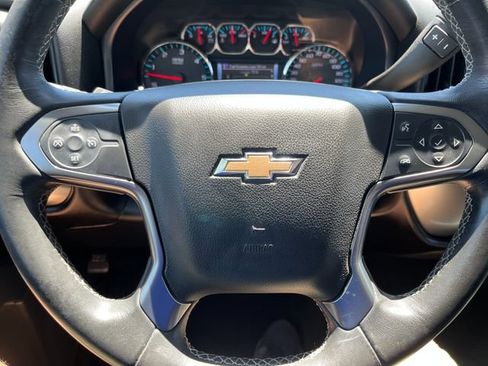 Used 2018 Chevrolet Silverado 1500 LT w/ LT Eassist Package AWD/4WD image 30