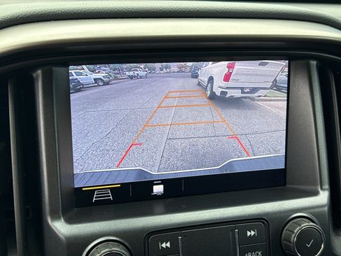 Used 2021 Chevrolet Colorado Z71 AWD/4WD image 14