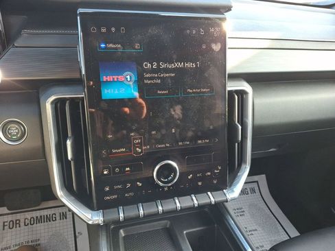 Used 2024 GMC Acadia Elevation image 21