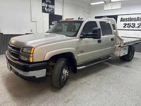 Used 2007 Chevrolet Silverado 3500 LT w/ Heavy-Duty Power Package AWD/4WD image 3